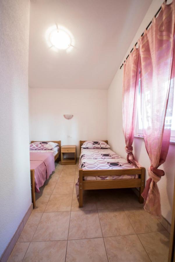 Apartmani Ivan Pisak Exterior photo